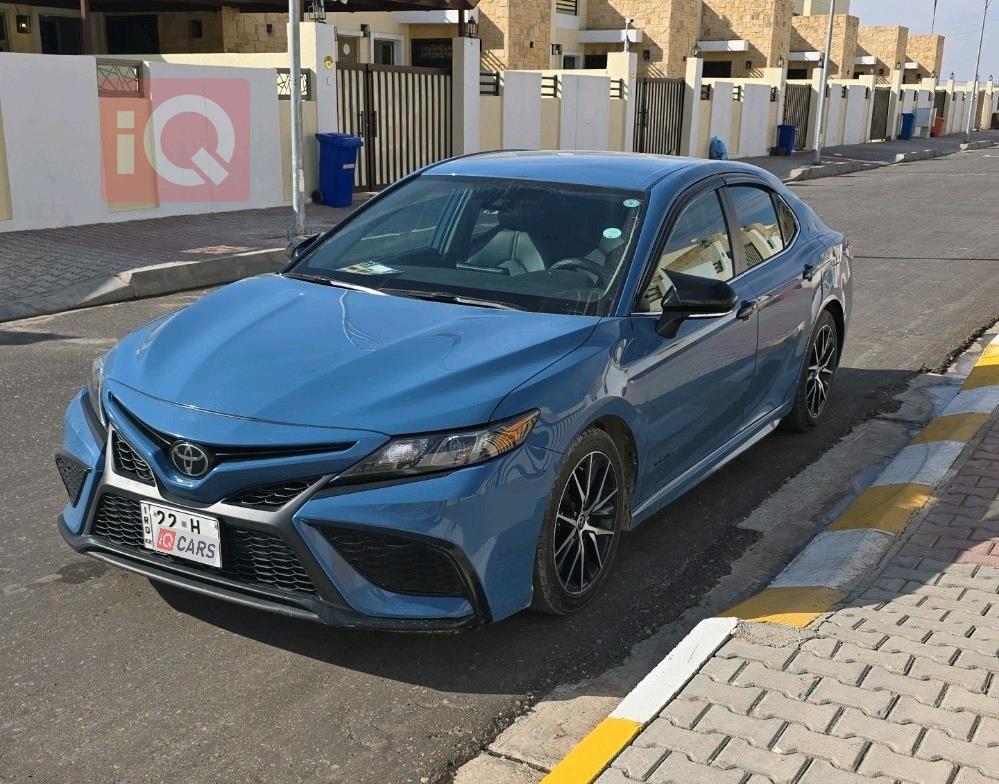 تۆیۆتا کامری